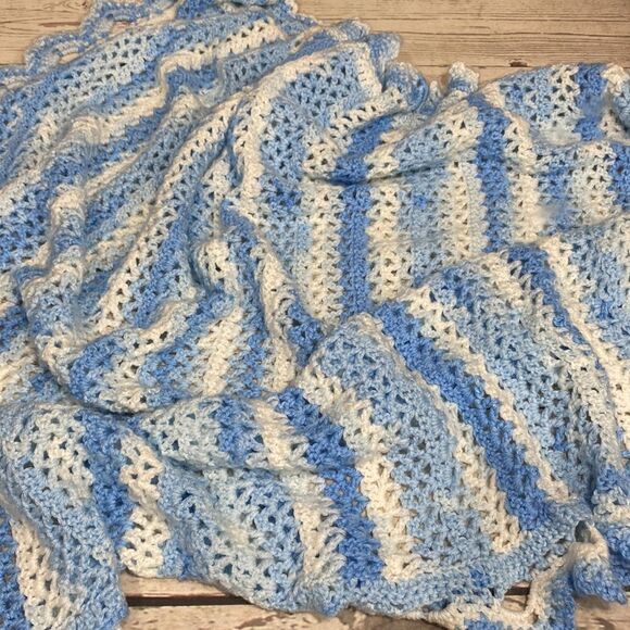 Handmade Crocheted Baby Infant Boy Blanket - Picture 4 of 6